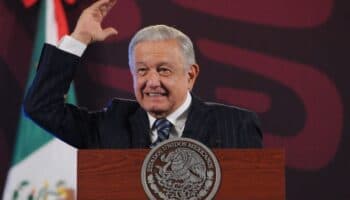 Debate sobre eliminación de organismos autónomos: Dresser advierte sobre centralización del poder, Romero defiende reforma