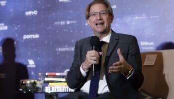 Dan prisión domiciliaria a Andrés Roemer en Israel