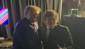 Tras reunirse con Trump, Milei vuelve a Argentina para afrontar tensiones internas