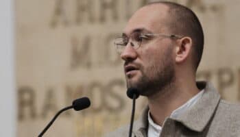 Investigan uso de la embajada colombiana para video de diputado de Morena