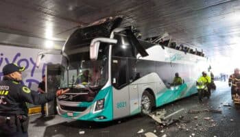 Fiscalía CDMX abre investigación por lesiones culposas tras impacto de autobús en Viaducto