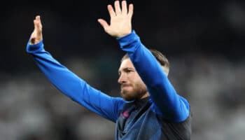 Así recibieron a Sergio Ramos en el Estadio Santiago Bernabéu | Video