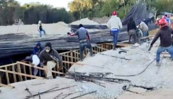 Colapsa cimbra de puente en construcción del Tren Maya; reportan dos trabajadores heridos