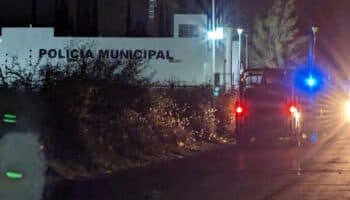 Videos | Grupo armado ataca comandancia de la policía en Celaya