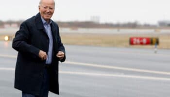 Nueva campaña de Joe Biden bromea sobre su edad | Video
