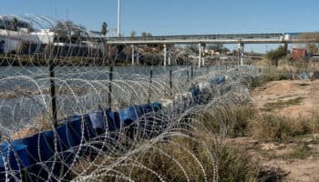 Corte Suprema extiende pausa sobre la ley de inmigración de Texas