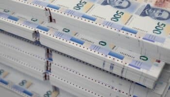 Banco de México prevé que siga "debilidad" económica y que inflación resista presiones