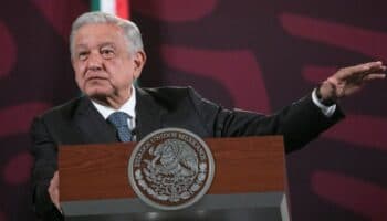AMLO aplaza a septiembre entrega del sistema de salud 'como el de Dinamarca'