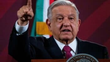 AMLO se refugia 'en la mentira y calumnia' para evadir su responsabilidad en 'el desastre del caso Ayotzinapa': Álvarez Icaza
