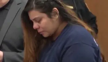 Cadena perpetua para madre por muerte de su bebé; la dejó sola para irse de vacaciones