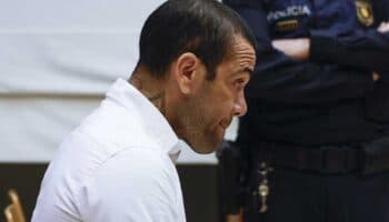 Alves pasará el fin de semana en prisión tras otro día sin abonar el millón de fianza