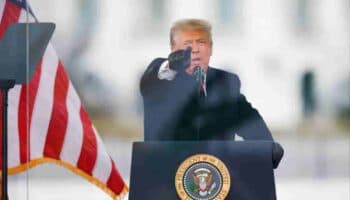 Trump gana las primarias de Michigan y Missouri