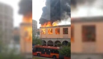 Se incendia restaurante Enrique en el sur de CDMX | Videos
