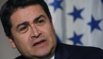Expresidente hondureño Juan Orlando Hernández, declarado culpable de tres cargos de narcotráfico en EU