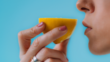 Aprendiendo a clasificar olores #Niñonautas con Kirén Miret