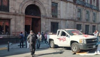 Galería | Así luce Palacio Nacional tras protesta por caso Ayotzinapa