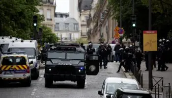Detienen a hombre que ingresó al consulado de Irán en París con amenazas de explotar una bomba