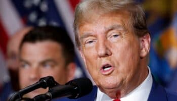 Trump cuestiona que migrantes que llegan a EU no sean de países 'agradables' como Dinamarca y Suiza