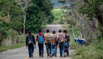 Siete de cada 10 mexicanos tienen una opinión positiva de los migrantes, señala estudio