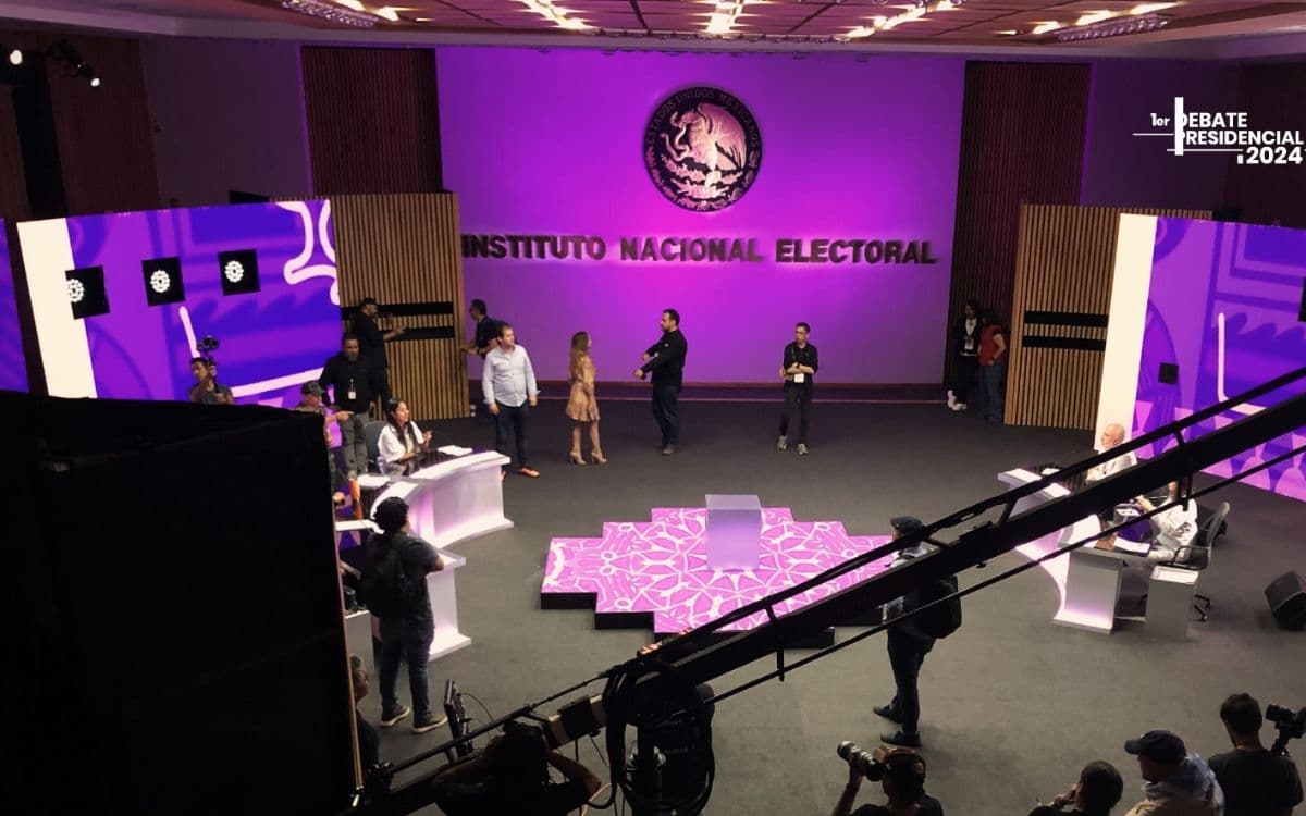 Arrancan motores para el primer debate presidencial Aristegui Noticias