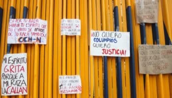 Estudiantes toman instalaciones de CCH Naucalpan