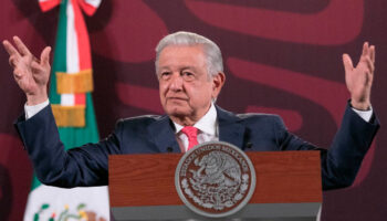 AMLO se dice víctima de campaña de desprestigio que no ocurría desde época de Madero
