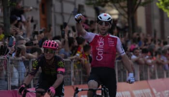 Giro de Italia 2024: Corona Benjamin Thomas una gran fuga en la Etapa 5 | Video