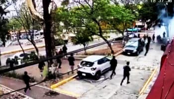 Un muerto y dos heridos, saldo de enfrentamiento porril en CCH Naucalpan