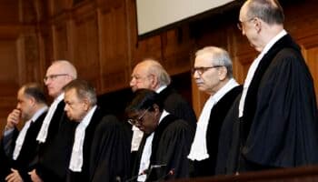 México se dice 'muy satisfecho' y Ecuador recibe con beneplácito decisión de la CIJ