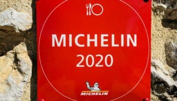 De truco mercadológico a referencia internacional, la historia de las estrellas y guía Michelin