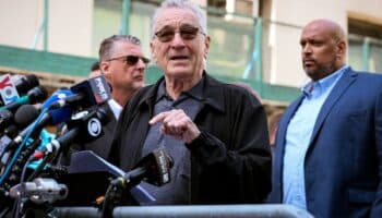 Robert De Niro se refiere a Trump como un 'payaso' y 'Playboy de pacotilla' | Video