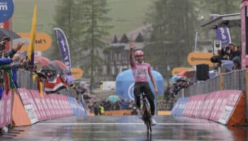 Giro de Italia 2024: ¡Nada ni nadie detiene a Tadej Pogacar! Etapa 16 | Video
