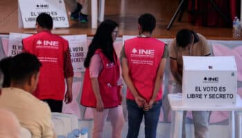 ¿Queremos una oligarquía con fachada de democracia o queremos una democracia auténtica?, cuestiona AMLO