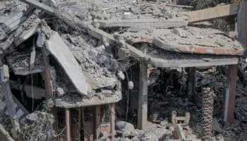 Suben a 40 los muertos por ataque israelí a una escuela de UNRWA en Gaza