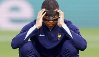 Mbappé está 'bien', quiere 'jugar' y se está 'adaptando a la máscara'