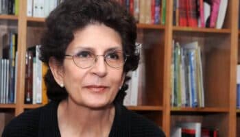 Silvia Molina realizará lectura en línea; podrás verla en las plataformas de la AML