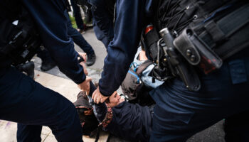 Imputan a dos adolescentes por violación de menor y ataque con carácter antisemita