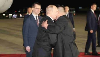 El abrazo entre Putin y Kim; prometen un nuevo mundo multipolar
