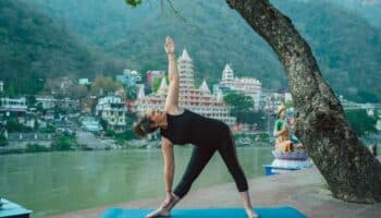 Día del Yoga | ¿Qué beneficios tiene en el cuerpo humano?