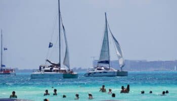 Empresarios: alerta de EU por terrorismo podría afectar al turismo en México