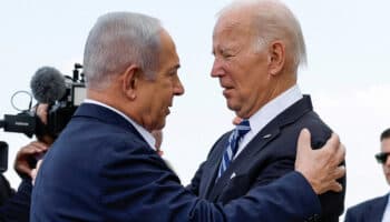 Netanyahu llega a EU; busca avanzar en la tregua con Hamás