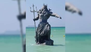 ¿Por qué algunos yucatecos planean derribar la estatua de Poseidón?