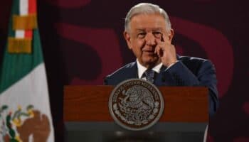 AMLO pide a pobladores de la frontera sur no apoyar a los cárteles: 'No se dejen enganchar'