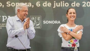 AMLO y Sheinbaum prometen 'planes de justicia' para los 68 pueblos indígenas