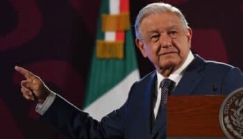 Hay ‘pausa’ en la relación con las embajadas de EU y Canadá: AMLO
