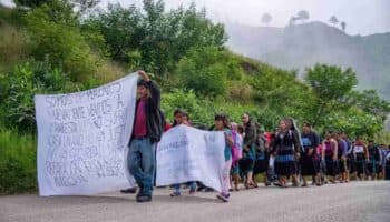 Desplazados por la violencia en Chiapas buscan refugio en Guatemala