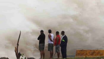 ¿Dónde se encuentra el huracán Beryl esta noche?