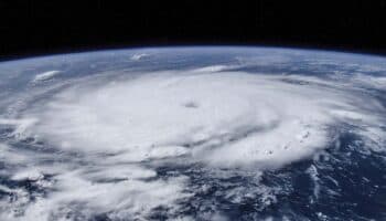 Aristegui en Vivo: Quintana Roo activa la alerta naranja por 'Beryl'; Sheinbaum presenta sus reformas; fiscalización de las campañas y más...