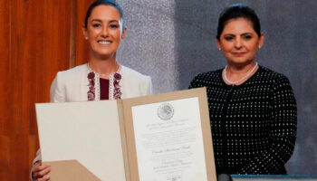 Aristegui en Vivo: Sheinbaum, la primera presidenta; informe final 'Fue el Estado'; FGR señala al 'chapito' por traición a la patria y más | (16/08/2024)