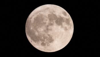 Cuándo y cómo ver la Luna azul de agosto